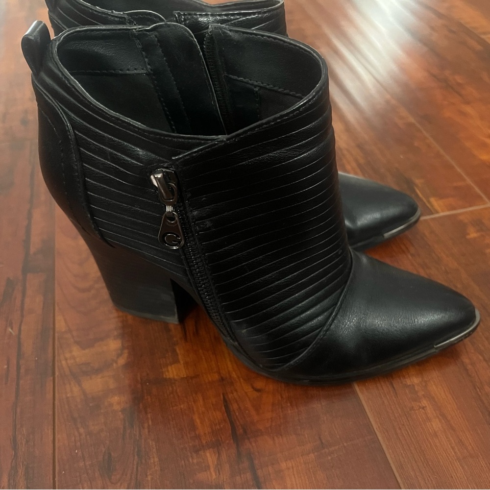 G by Guess Black Heeled Boots Sleek Modern Design
